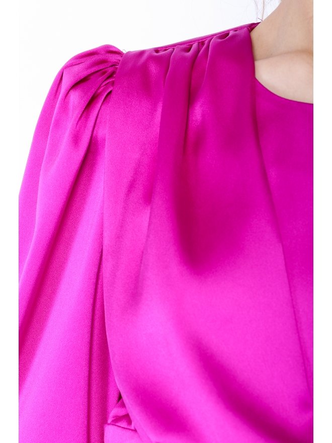 MARMURI ROCHIE DIN SATIN DEASUPRA GENUNCHILOR STIL LALEA