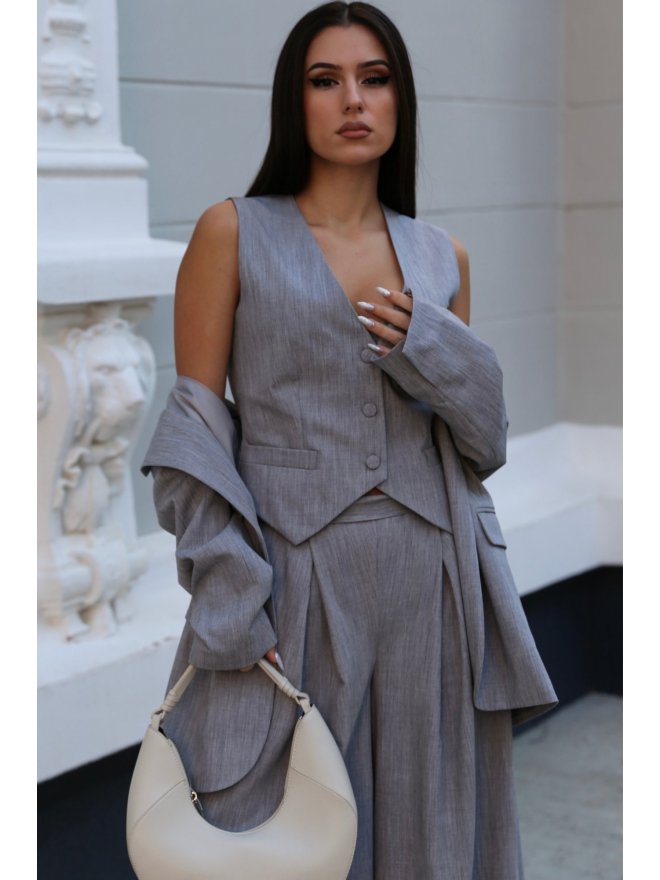 TGH DRAMATIC DEMURE VEST
